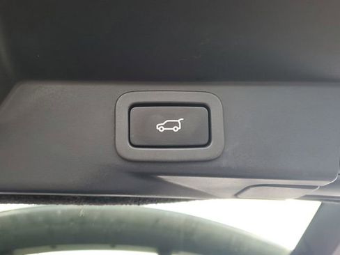 Used 2020 Land Rover Range Rover Sport HSE image 10