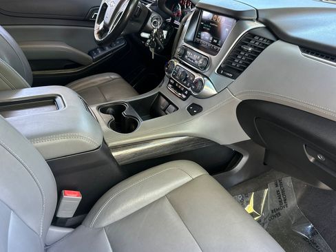 Used 2019 Chevrolet Tahoe LT RWD image 36