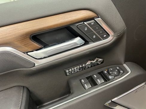 New 2026 Chevrolet Silverado 1500 High Country AWD/4WD image 14