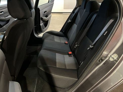 Used 2025 Nissan Sentra SV image 27