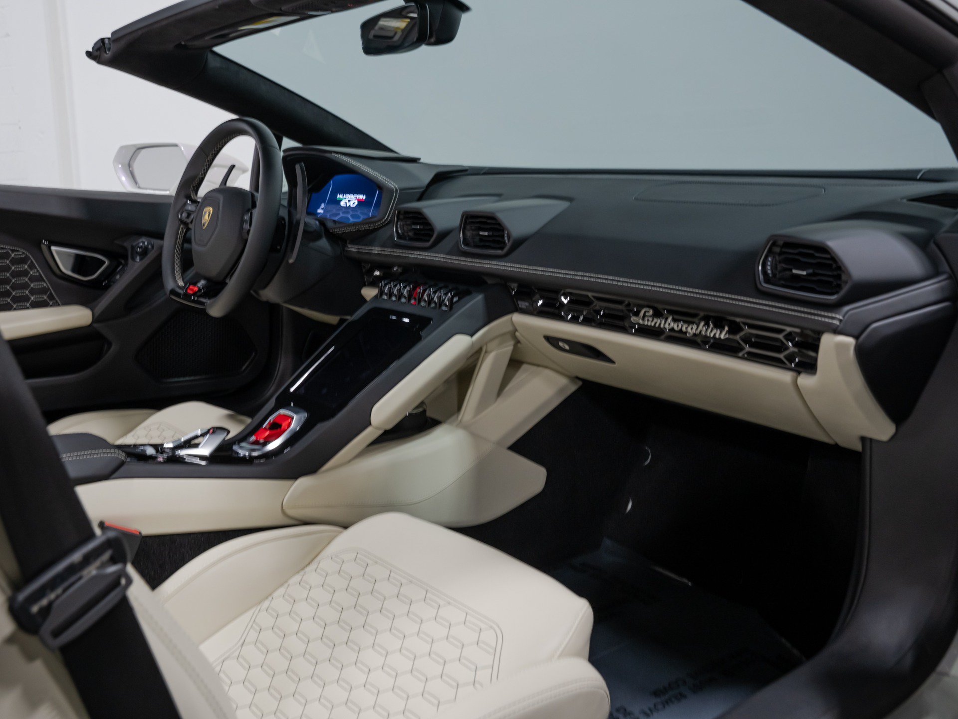 Used 2024 Lamborghini Huracan EVO AWD/4WD image 57