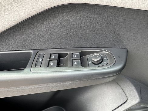 New 2025 Volkswagen Taos SEL AWD/4WD image 19