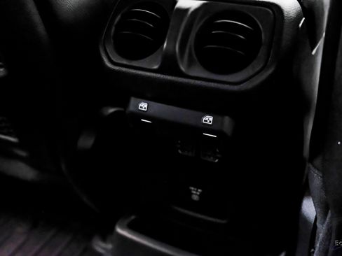 Used 2022 Jeep Wrangler Unlimited Rubicon w/ Xtreme Recon 35" Tire Package image 81