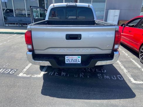 Used 2019 Toyota Tacoma SR5 RWD image 17