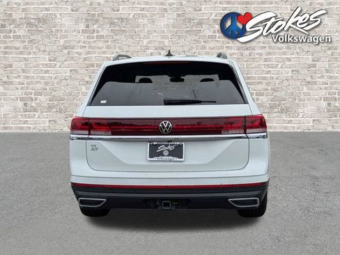 Certified 2025 Volkswagen Atlas SE FWD image 5