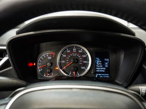 Used 2022 Toyota Corolla SE FWD image 28