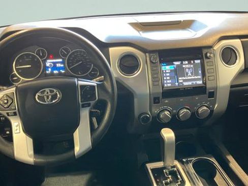 Used 2016 Toyota Tundra SR5 w/ SR5 Upgrade Package AWD/4WD image 23
