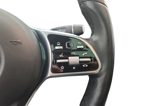 Used 2021 Mercedes-Benz GLC 300 4MATIC image 35