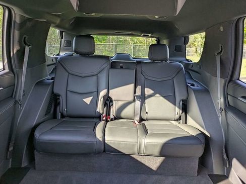 New 2026 Cadillac Escalade 2WD image 18