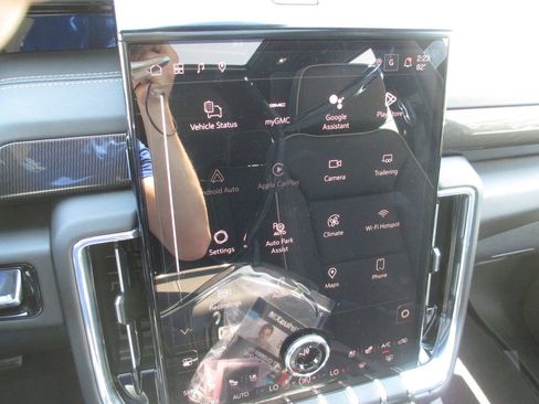New 2026 GMC Yukon XL Elevation w/ Elevation Premium Package AWD/4WD image 20