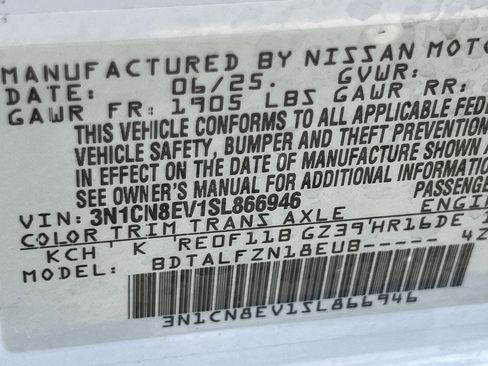 Certified 2025 Nissan Versa SV w/ Trunk Package FWD image 10