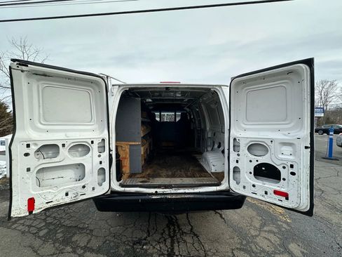 Used 2013 Ford E-250 and Econoline 250 image 29