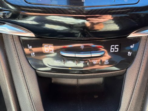 Used 2021 Cadillac XT6 Sport image 24