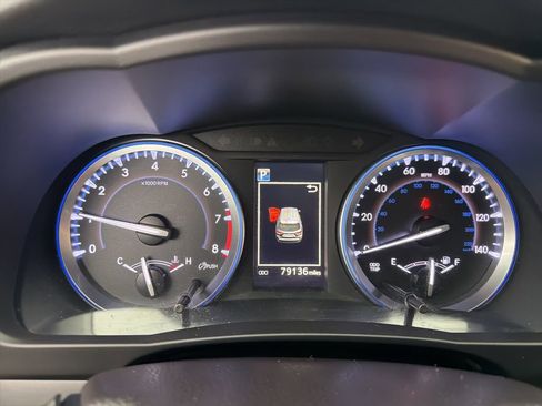 Used 2018 Toyota Highlander XLE image 14