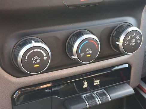 Used 2019 RAM 1500 Rebel AWD/4WD image 15
