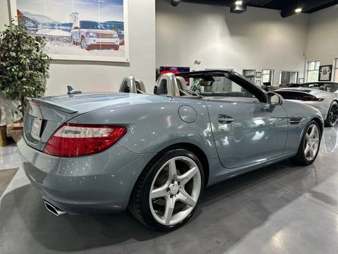 Used 2013 Mercedes-Benz SLK 250 image 27