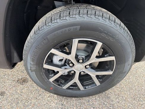 New 2025 Jeep Grand Cherokee Limited w/ Trailer Tow Package image 3