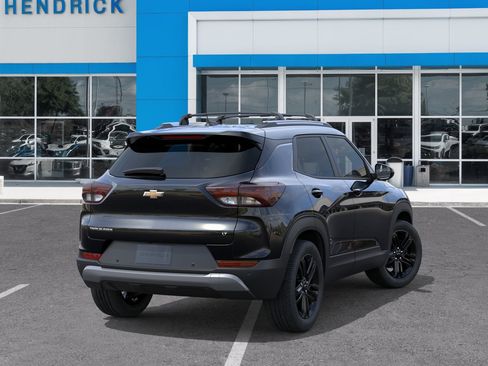 New 2026 Chevrolet TrailBlazer LT w/ Midnight Edition FWD image 6
