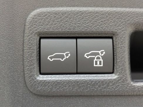 New 2026 Subaru Solterra image 13