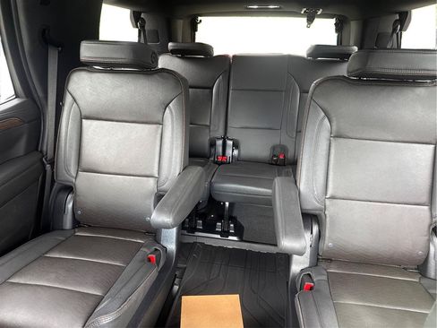 Used 2024 Chevrolet Tahoe High Country w/ Advanced Technology Package AWD/4WD image 14