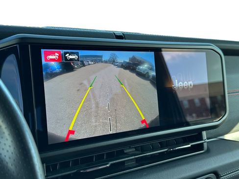 Used 2024 Jeep Wrangler Unlimited Rubicon 392 image 13