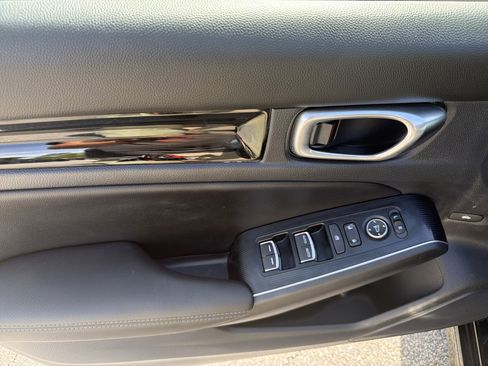 Used 2024 Honda Civic Touring image 19