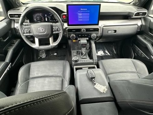 Used 2025 Toyota 4Runner TRD Off-Road Premium AWD/4WD image 31