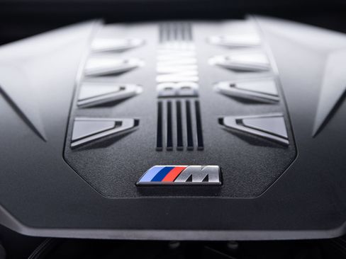 Used 2025 BMW X5 M60i w/ Climate Comfort Package image 36