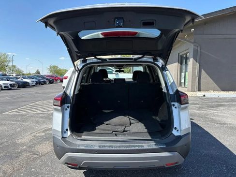 Used 2023 Nissan Rogue SV AWD/4WD image 10