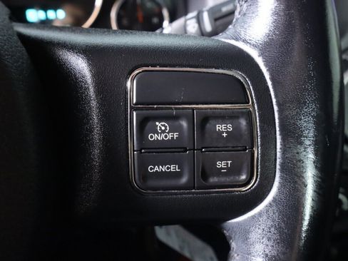 Used 2017 Jeep Wrangler Unlimited Sport w/ Connectivity Group AWD/4WD image 12