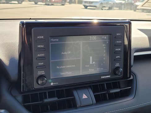 Used 2020 Toyota RAV4 XLE w/ Convenience Package image 24