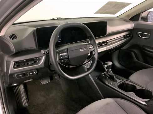 Used 2025 Kia K4 FWD image 14