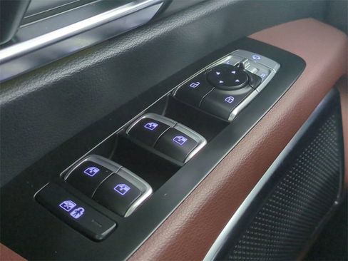 Used 2023 Kia Telluride SX image 33