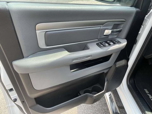 Used 2016 RAM 1500 Big Horn RWD image 17