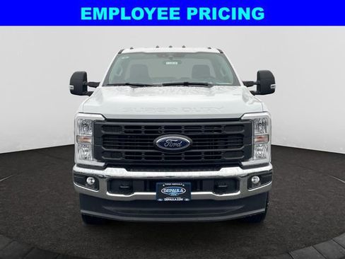 New 2026 Ford F250 XL w/ XL Chrome Package AWD/4WD image 8