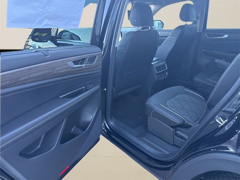 New 2026 Volkswagen Atlas SEL Premium R-Line image 24