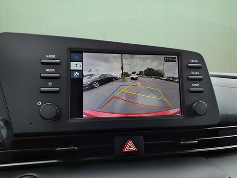 New 2025 Hyundai Elantra Sport image 18