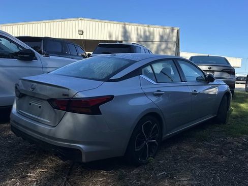 Used 2025 Nissan Altima 2.5 SR FWD image 8