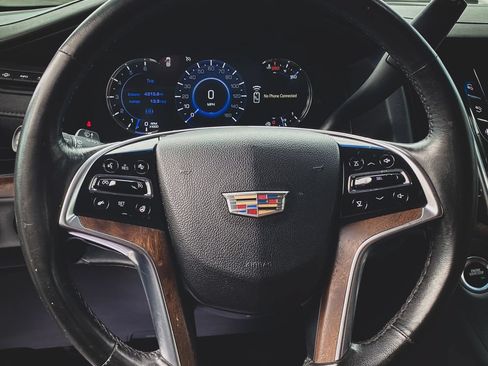 Used 2016 Cadillac Escalade Luxury AWD/4WD image 12
