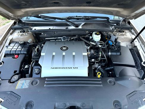 Used 2006 Cadillac DTS image 39