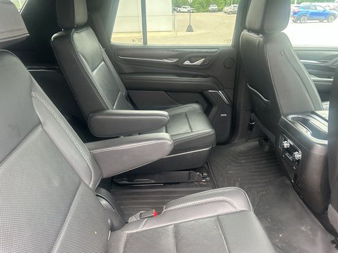 Used 2022 GMC Yukon Denali AWD/4WD image 7