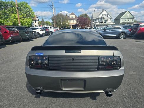 Used 2005 Ford Mustang GT RWD image 15