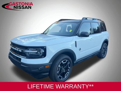 Used 2022 Ford Bronco Sport Outer Banks w/ Tech Package image 2