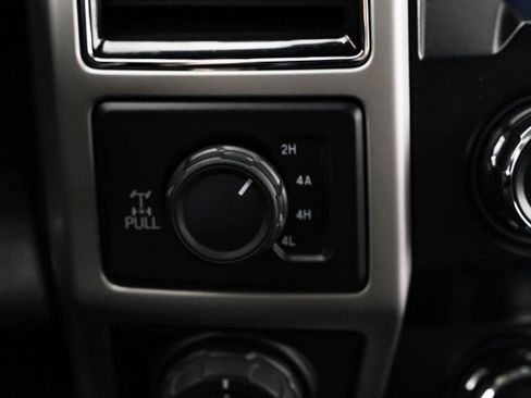 Used 2019 Ford F150 Lariat image 22