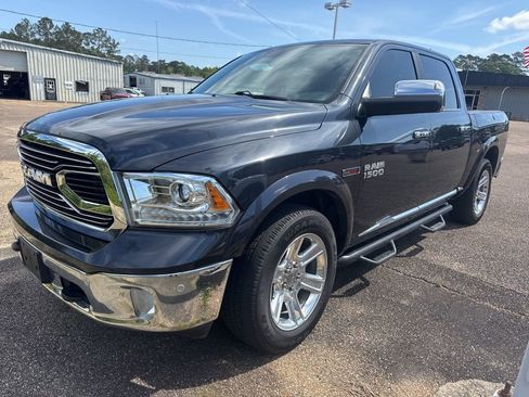 Used 2016 RAM 1500 Limited image 1