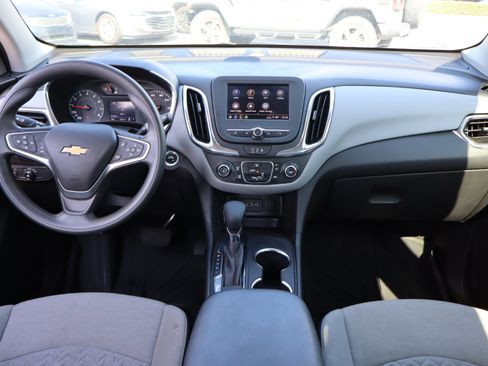 Used 2022 Chevrolet Equinox LS FWD image 14