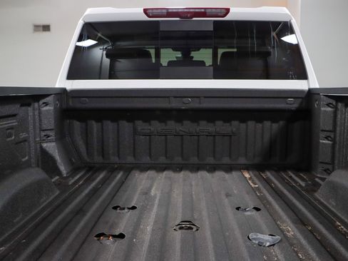 Used 2023 GMC Sierra 2500 Denali w/ Denali Ultimate Package image 33