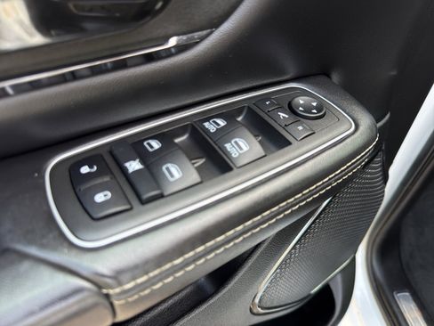 Used 2022 RAM 1500 Limited AWD/4WD image 13