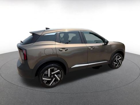 Used 2026 Nissan Kicks SV w/ Cold Weather Package FWD image 15