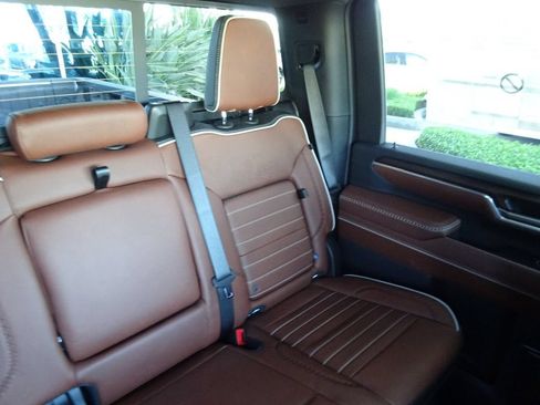 New 2026 GMC Sierra 2500 Denali Ultimate AWD/4WD image 19